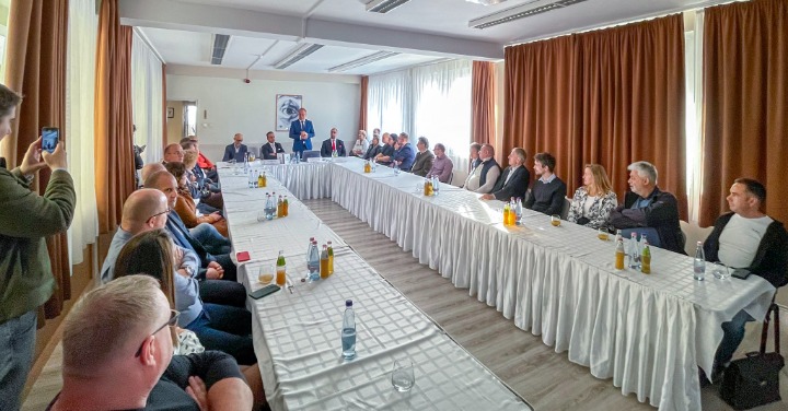 Üzleti találkozó Tapolcán