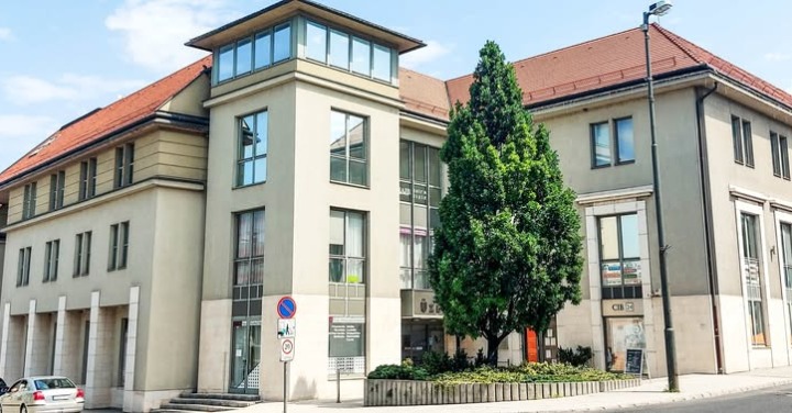 Prémium üzleti lehetőség Veszprém belvárosában