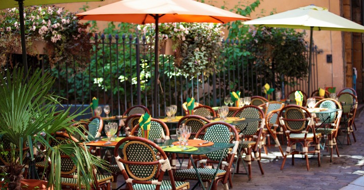 A vendéglátást érintő adó- és díjszabályok 2026. évi változásai